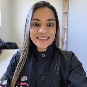 Camila Carla Bacon Guidelli