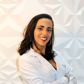 Ana Carolina Pereira Santos Moura